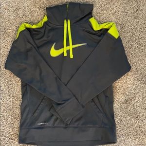 Like New Men's Nike Therma-Fit Sweatshirt